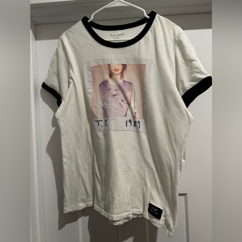 Taylor Swift 1989 World Tour Ringer Tee